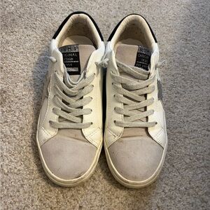 Vintage Havana White and Gray Sneakers